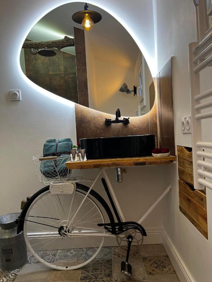 Le Marechal Duplex - Avec Jacuzzi - Hyper Centre Apartment *